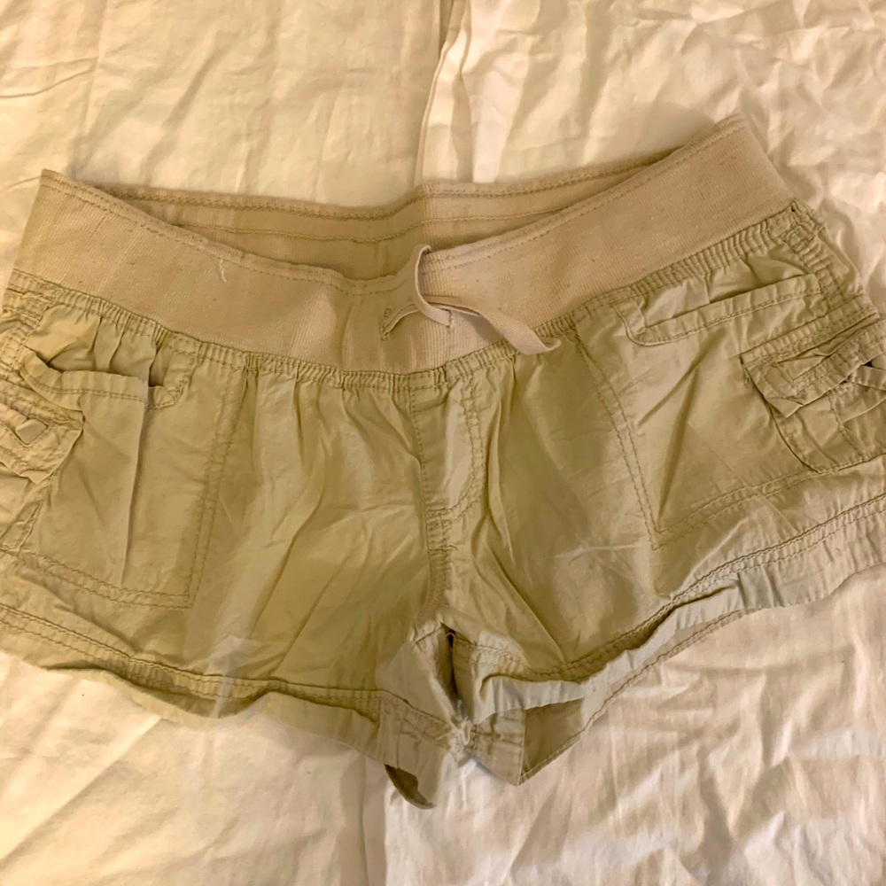 Khaki 3 inch shorts